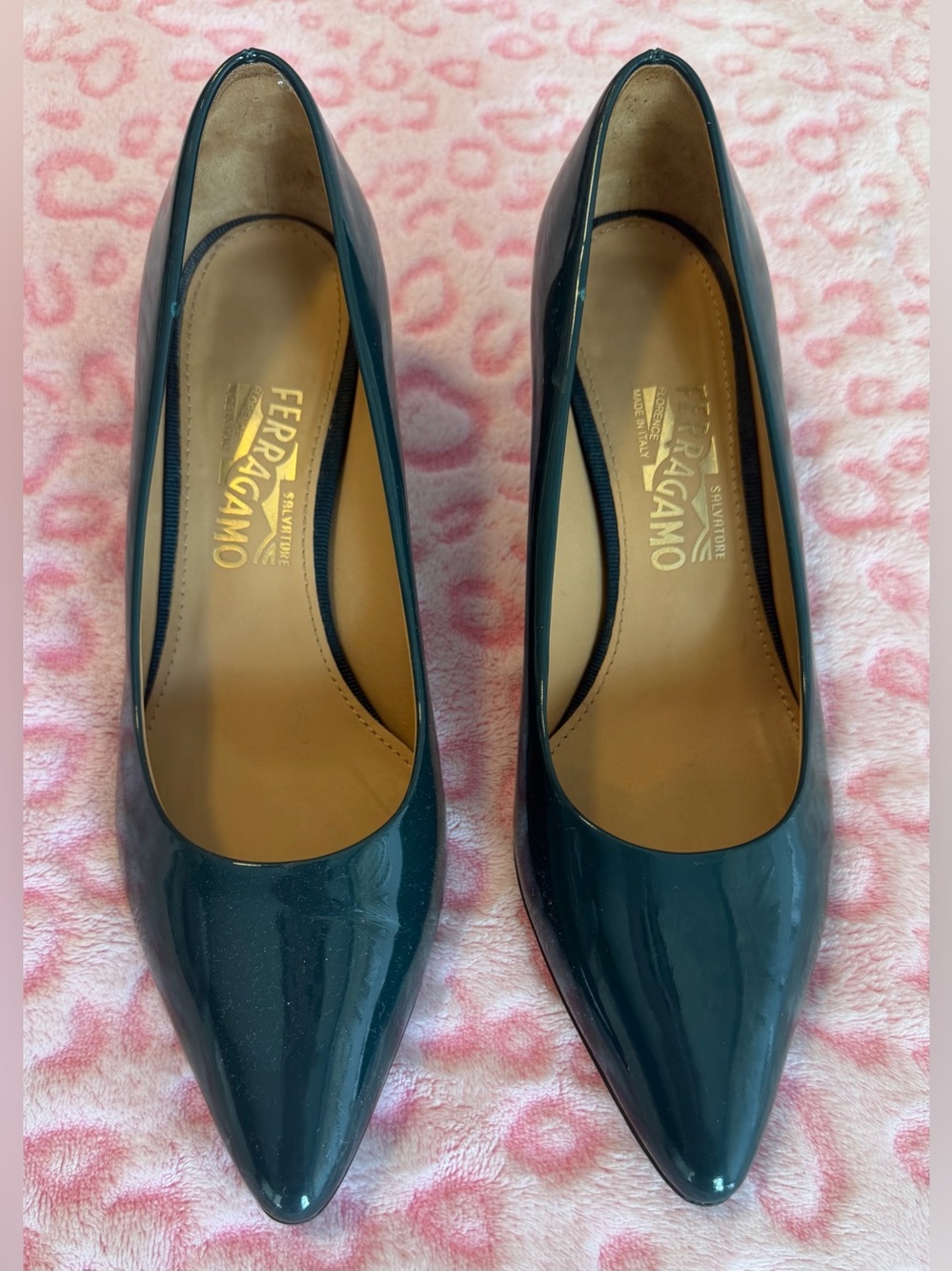 Salvatore Ferragamo Shoes Heels
Women’s Size: 8B